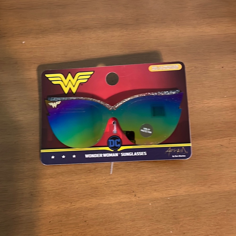 2/$15 Wonder Woman sunglasses